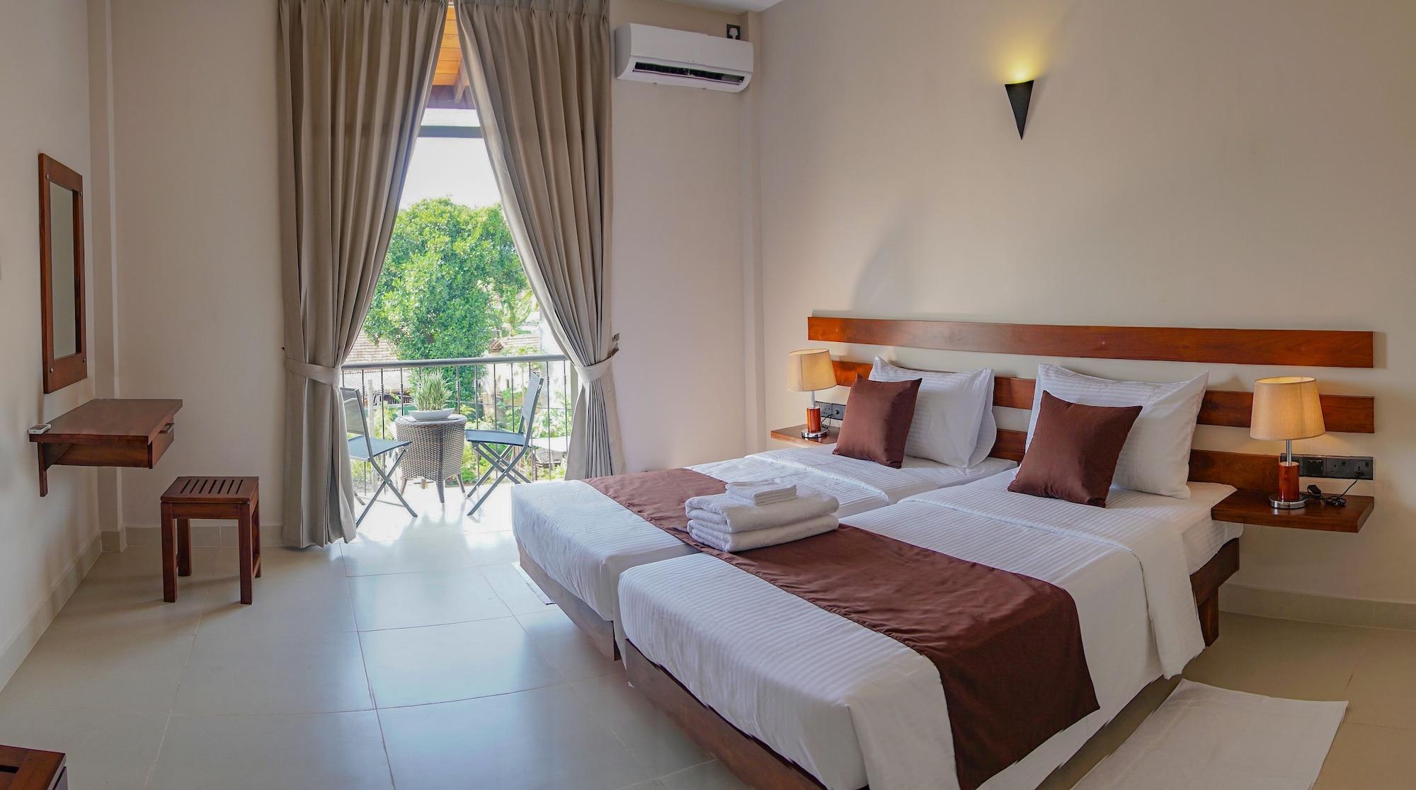 Hive 68 - Hotel And Resorts Negombo Exterior foto