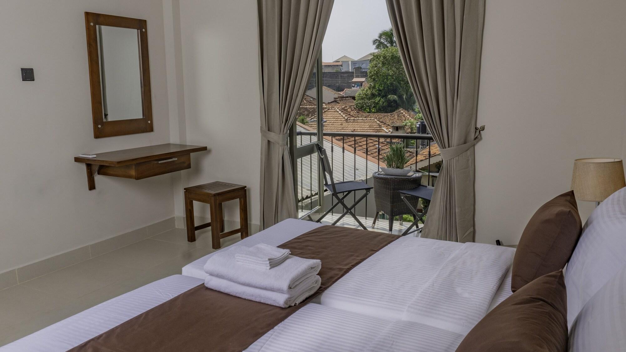 Hive 68 - Hotel And Resorts Negombo Exterior foto