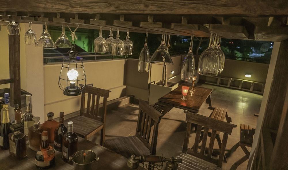 Hive 68 - Hotel And Resorts Negombo Exterior foto