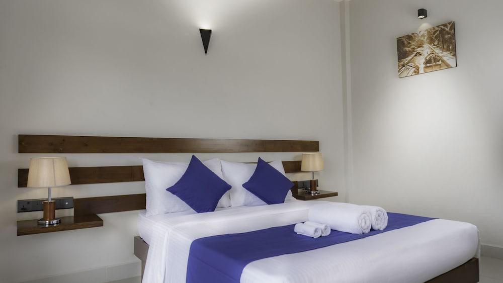 Hive 68 - Hotel And Resorts Negombo Exterior foto