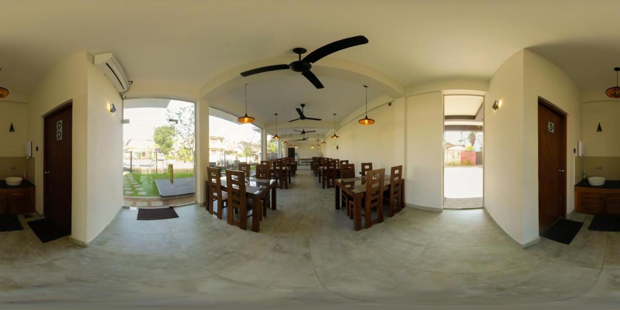 Hive 68 - Hotel And Resorts Negombo Exterior foto