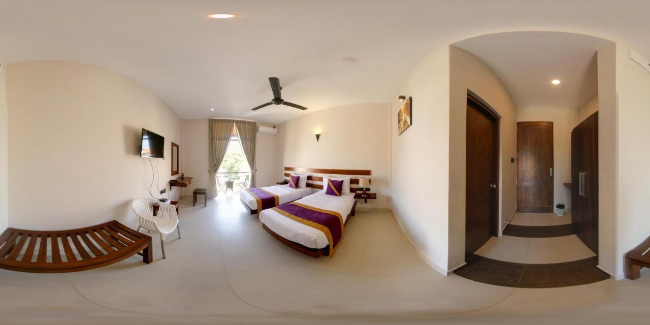 Hive 68 - Hotel And Resorts Negombo Exterior foto