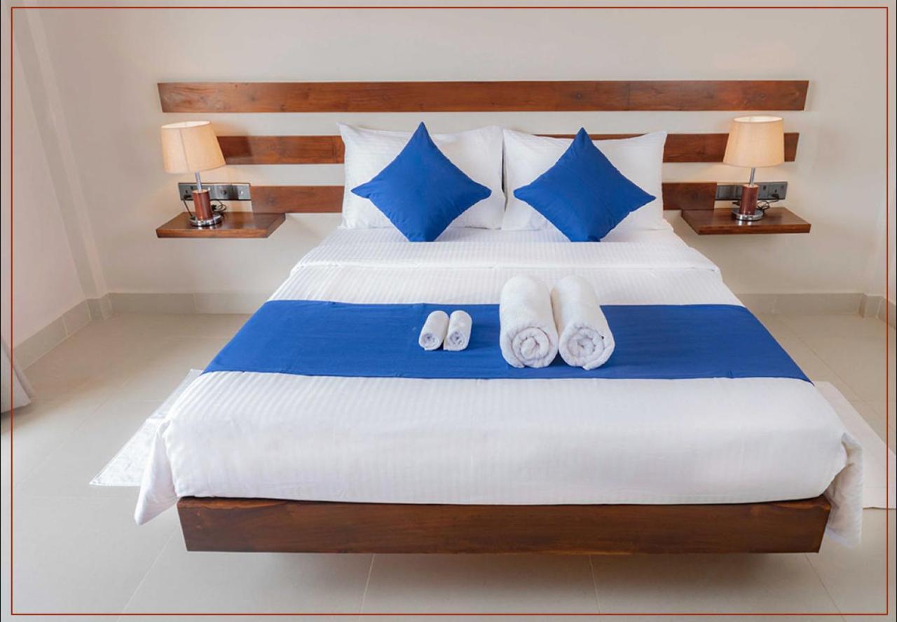 Hive 68 - Hotel And Resorts Negombo Exterior foto