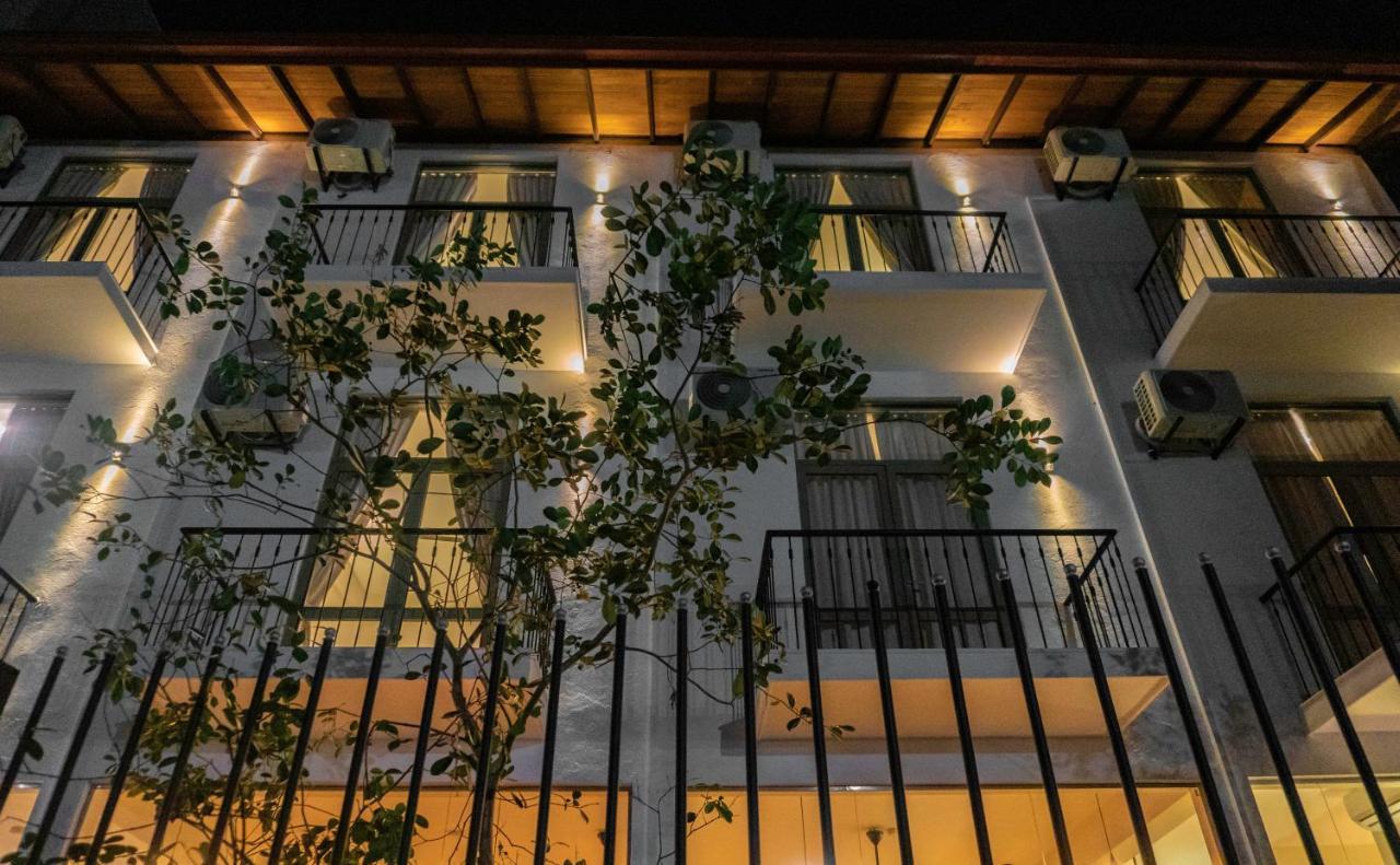 Hive 68 - Hotel And Resorts Negombo Exterior foto